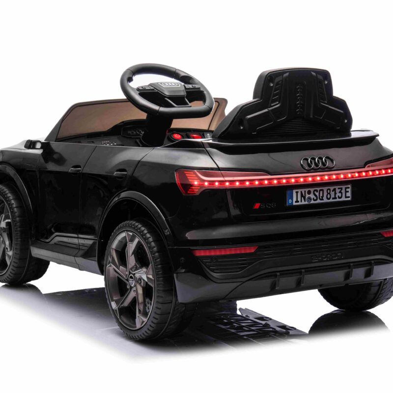 Pojazd Audi SQ8 Czarny